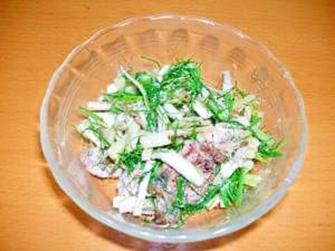 大根の皮で　フェンネル風味の炒め物